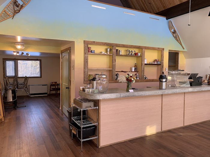 Alpenglow Coffeehouse: Artisanal Coffee & Mountain Vibes